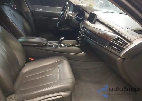 2015 BMW X6 xDrive35I z USA, uszkodzony, nr VIN 5UXKU2C59F0N77889